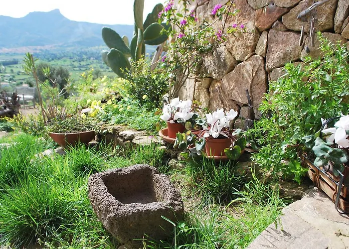 Essenza Sardegna Guest house 4*